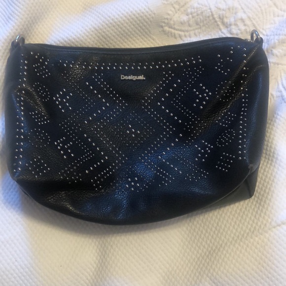 2-in-1 tote and crossbody. Desigual Spain brand. Vegan leather with small studs - Picture 2 of 6